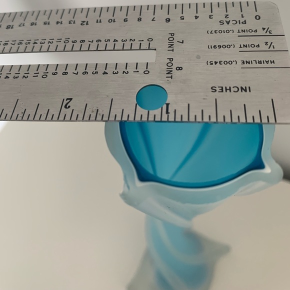 VINTAGE | Twisted Light Blue Glass Vase - Picture 6 of 6